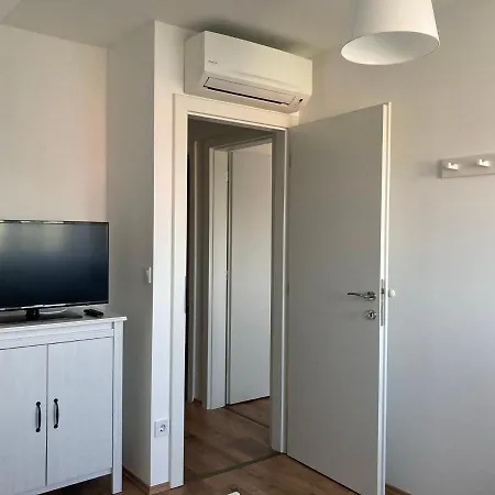 ゲストハウス Vadvirag Vendeghaz Köveskál